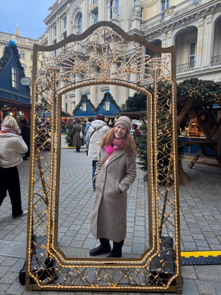 Woman_at_christmas_market_berlin
