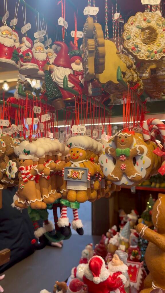 Christmas_ornaments_colmar_france